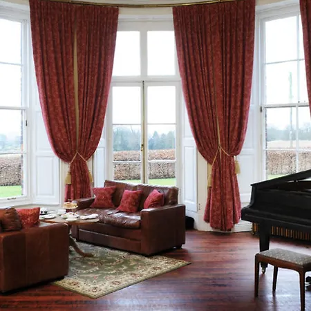 Solberge Hall Отель
