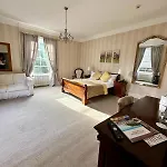 Solberge Hall 호텔 노샐러톤